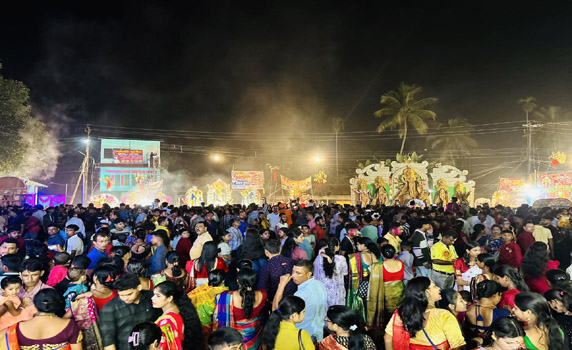 Massive gathering during Dashami at Kumarghat